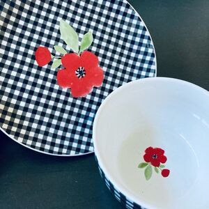Dolly Parton Farmhouse Buffalo Plaid Floral Plate Bowl Set